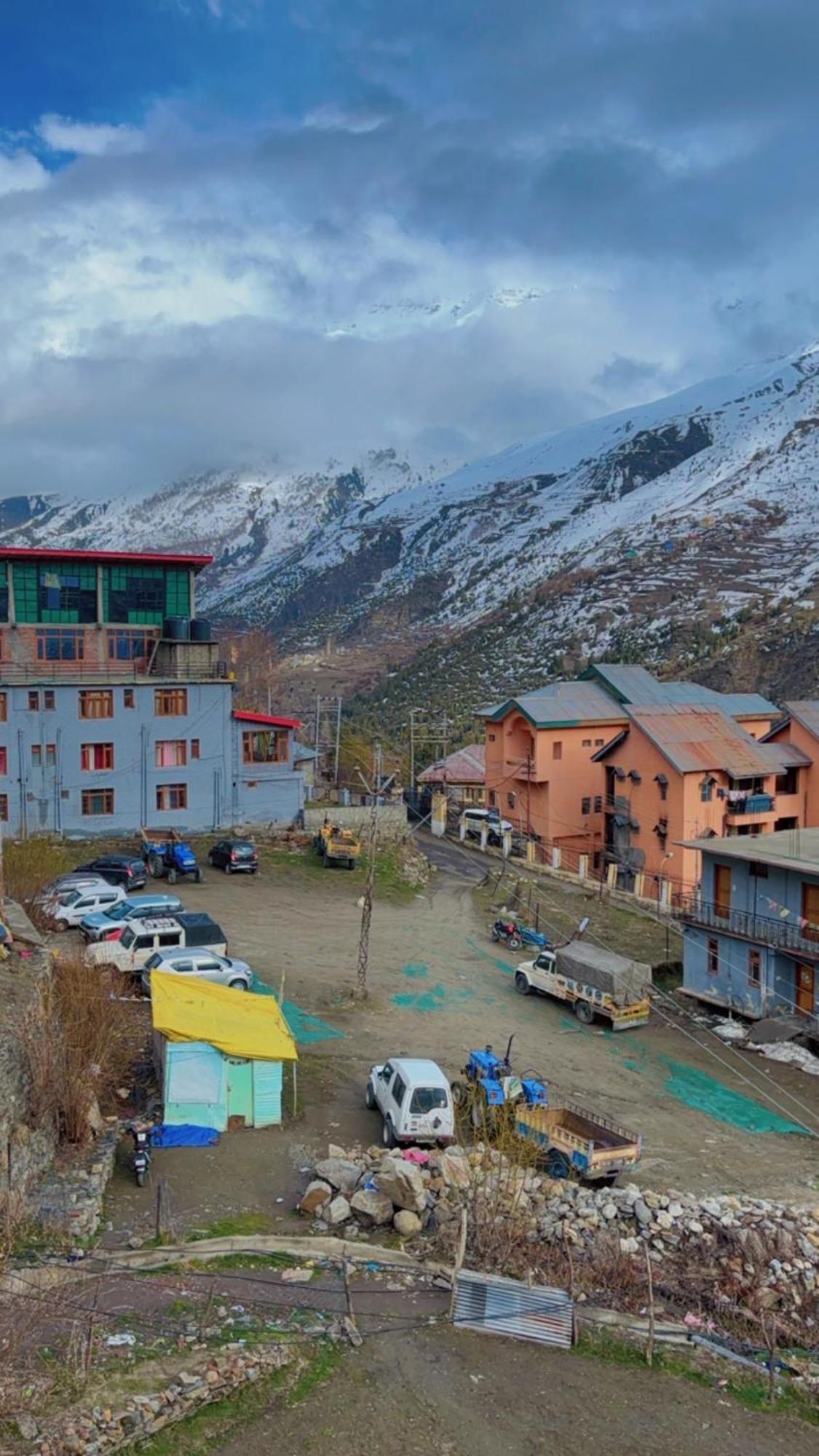 Апартаменты Lha Pomo Kyelang Экстерьер фото
